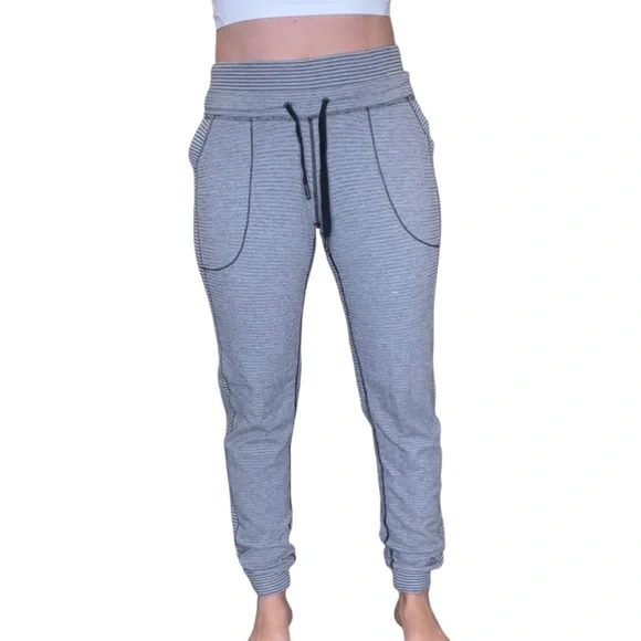 Lululemon Base Runner Joggers - Picture 1 of 8